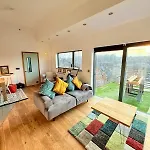 شقة Beautiful Quirky With Spectacular Views *