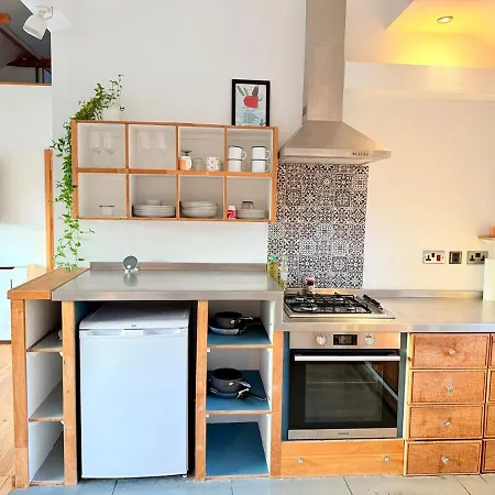 Beautiful Quirky With Spectacular Views