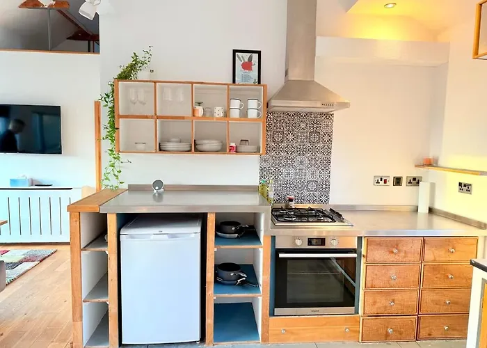 Beautiful Quirky With Spectacular Views Bristol